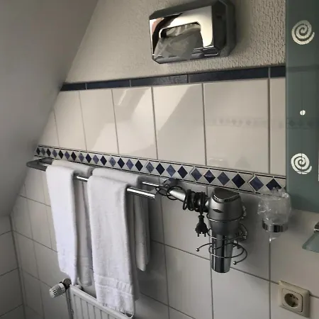 Szálloda Hennies Hannover 3*