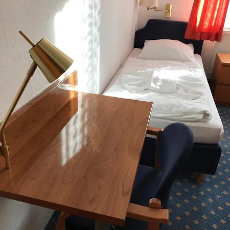 Hennies Hannover Szálloda Sehnde