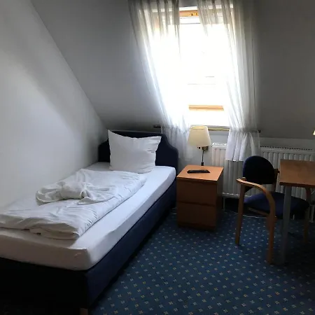 Szálloda Hennies Hannover 3*
