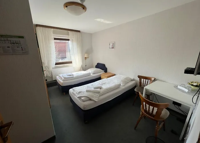 Hennies Hannover 3* Sehnde